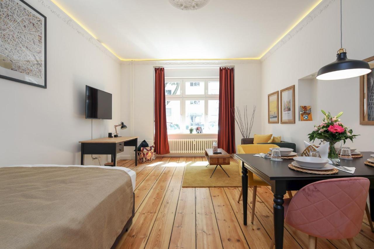 4 Personen Altbau Apartment Nahe Kurfuerstendamm - Romeo & Julia برلين المظهر الخارجي الصورة